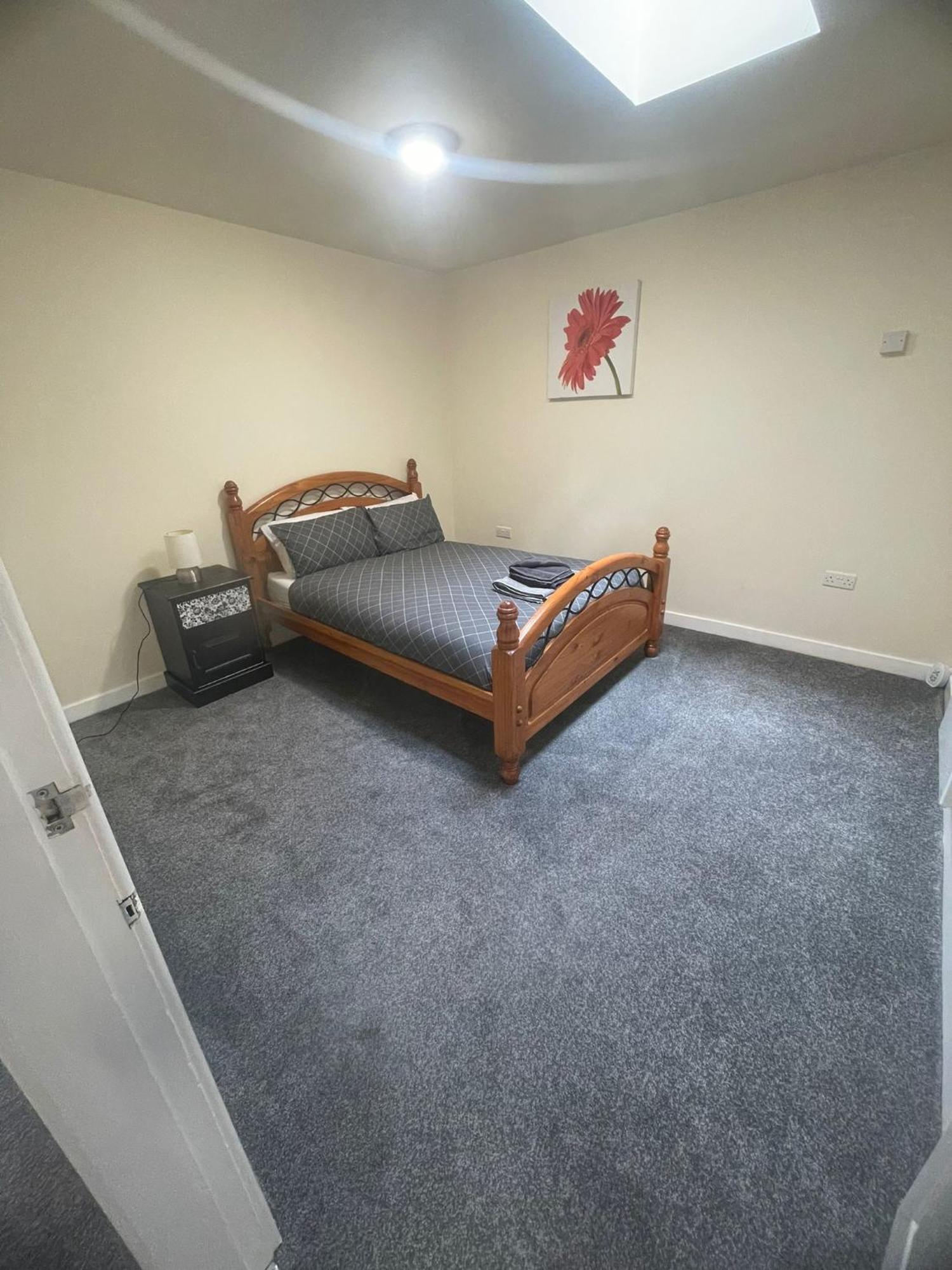 2 Large Bedroom Apartment- Wifi & Parking Fleetwood Exterior foto